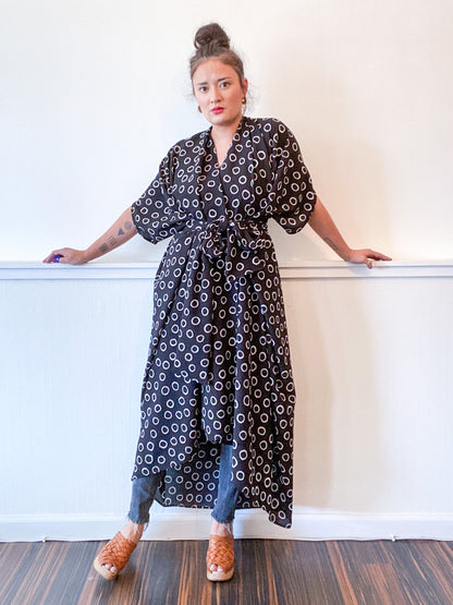Print High Low Kimono Black White Circles Bubble Crepe