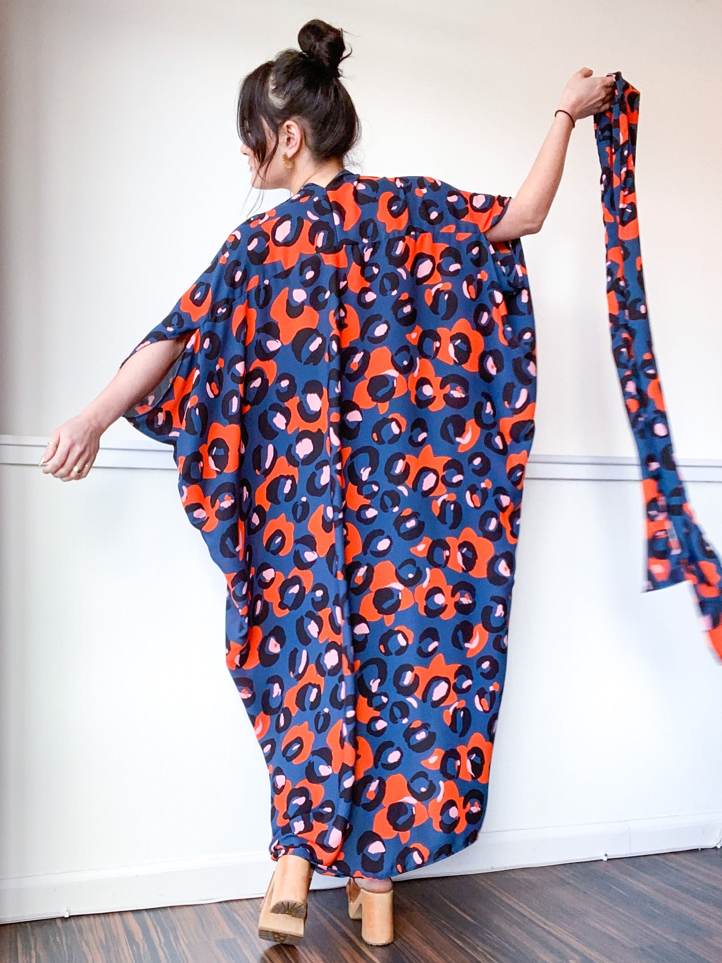 Print High Low Kimono Navy Leopard
