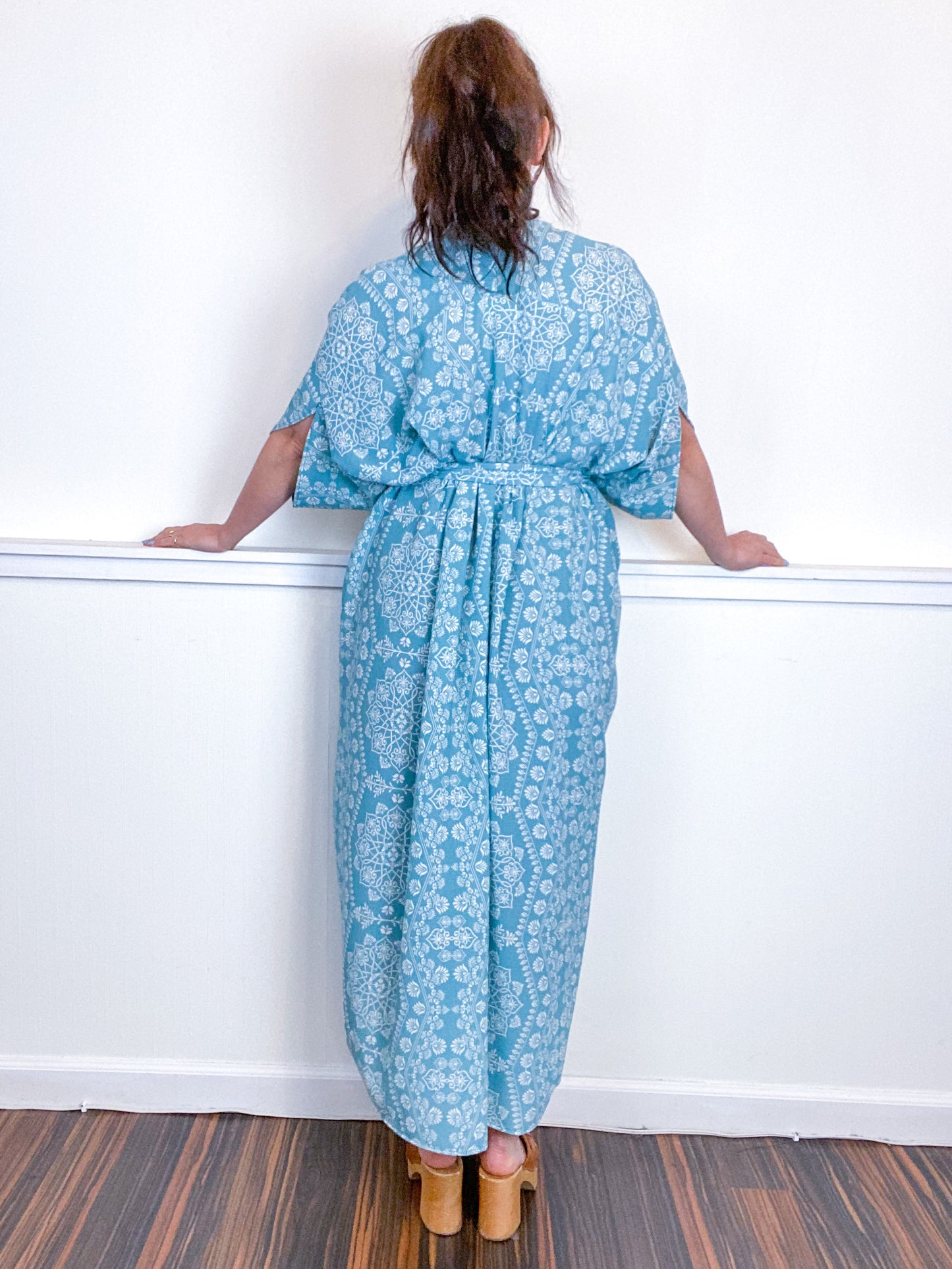 Print High Low Kimono Aqua Medallion Bubble Crepe
