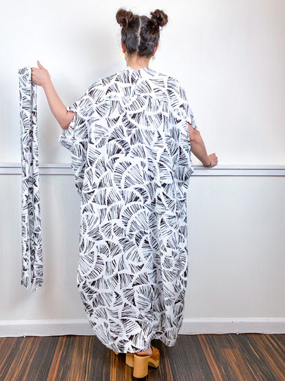 Print High Low Kimono White Black Sketch Crepe